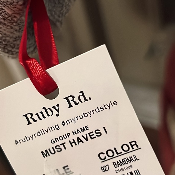 Ruby Rd must haves black brown tan cream white sweater loose neck NWT Small​ - Picture 6 of 14